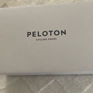 Used Peloton cycling shoes. Still in great shape